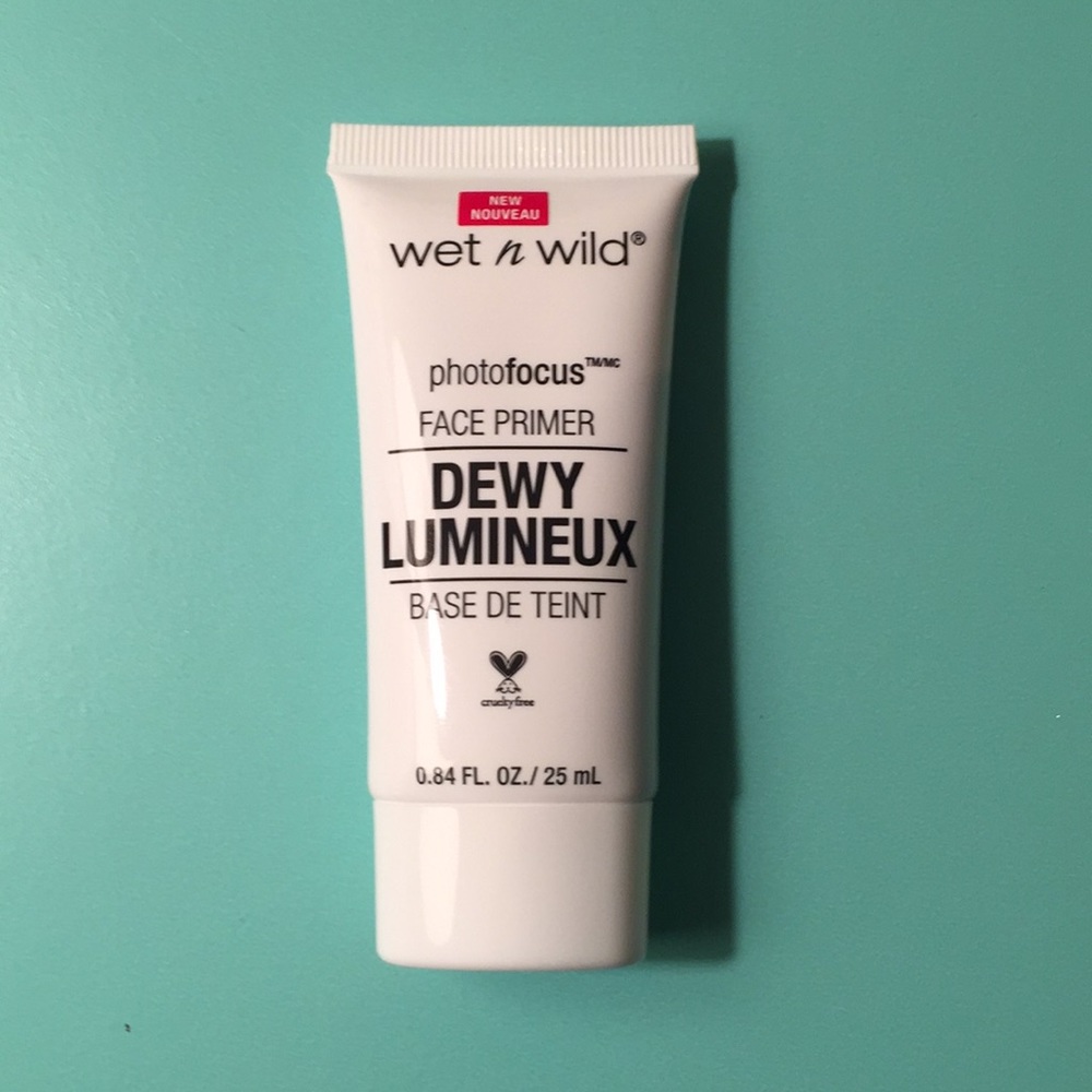 Wet n Wild photofocus Dewy Primer
